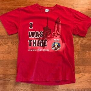 RED ATLANTIS SPACE SHUTTLE LAUNCH SOUVENIR SUMMER SHIRT